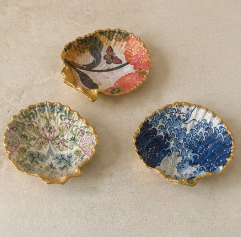 Decorative Shell Trinket Dish | Handmade Coastal Jewellery Dish | Gold Leaf Shell Keepsake